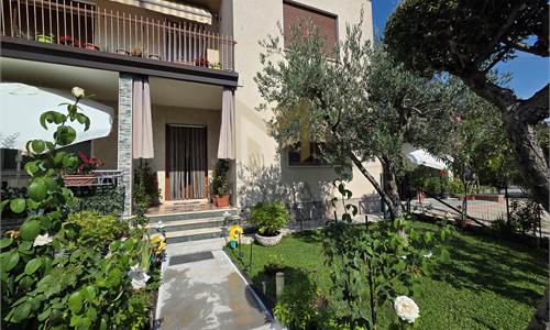 PORDENONE (Torre) – Porzione di Bifamiliare al Piano Terra con Giardino